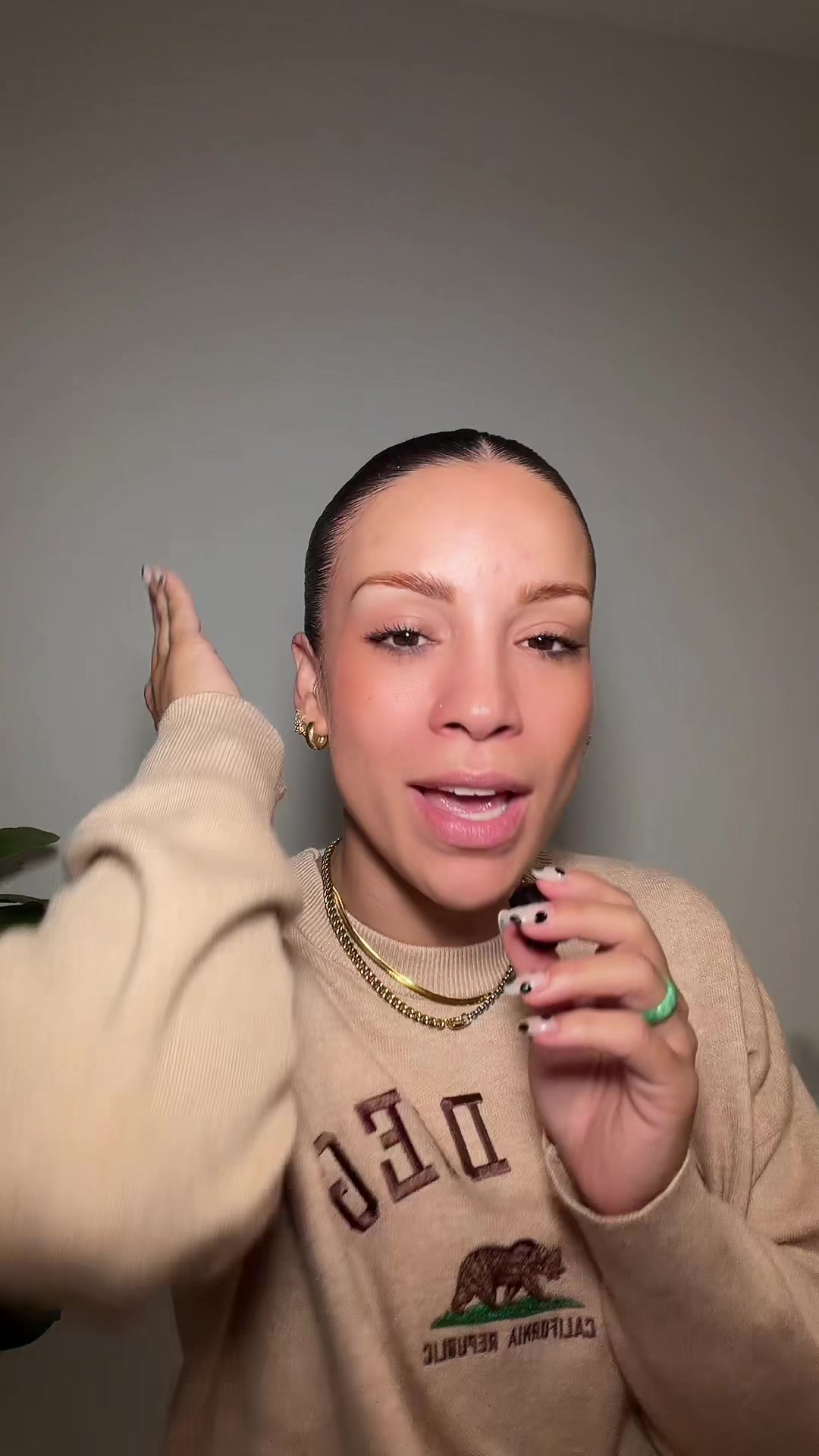@iampaolacuevas