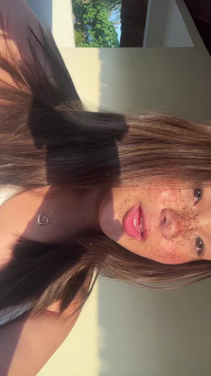 @Valeeee