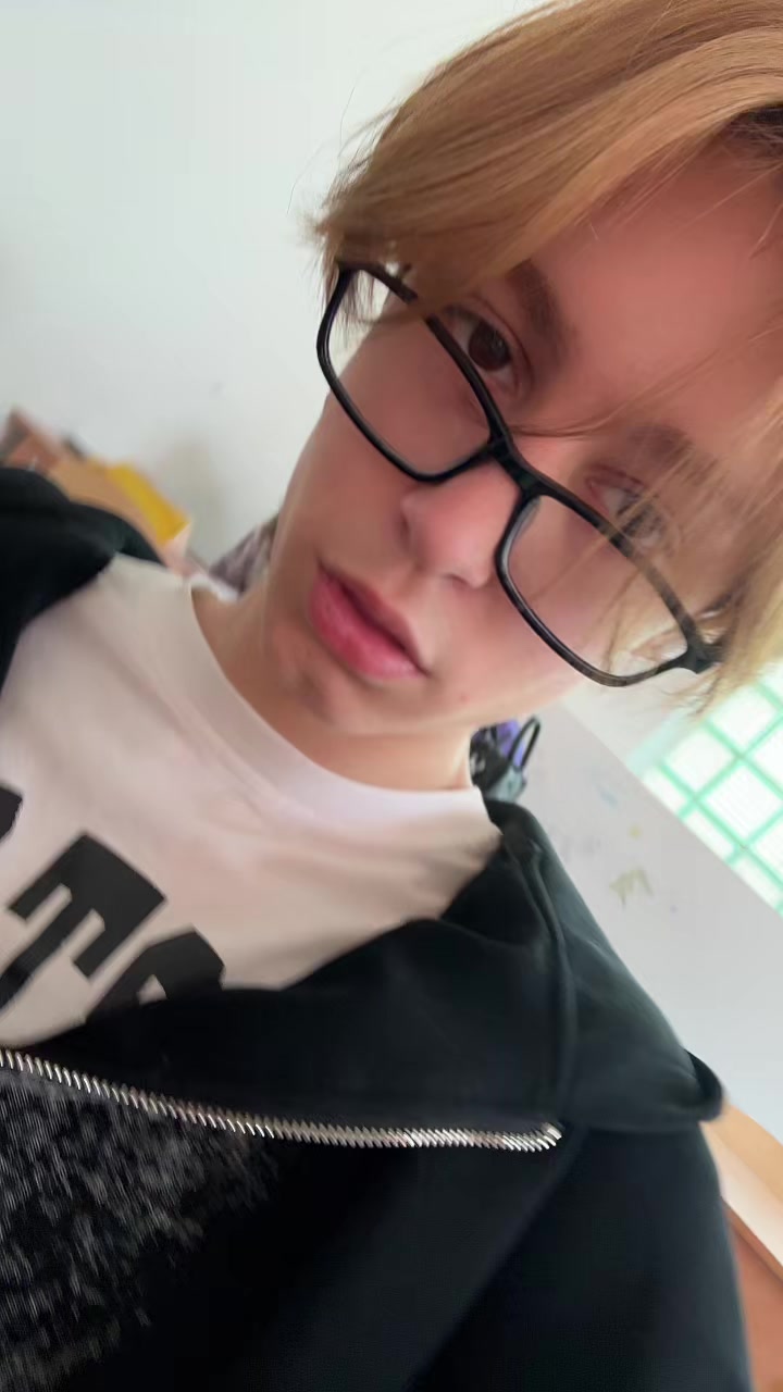 @Крутышкин