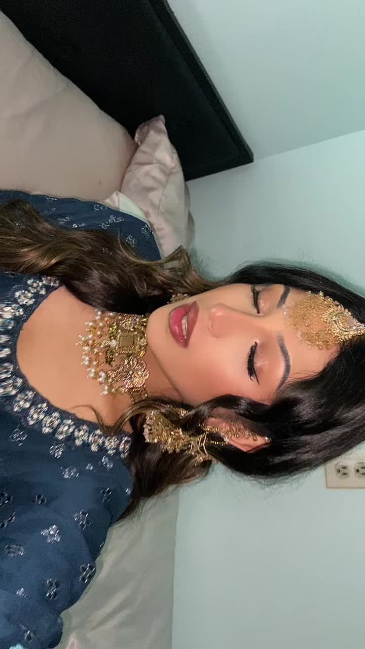 @Khadeza