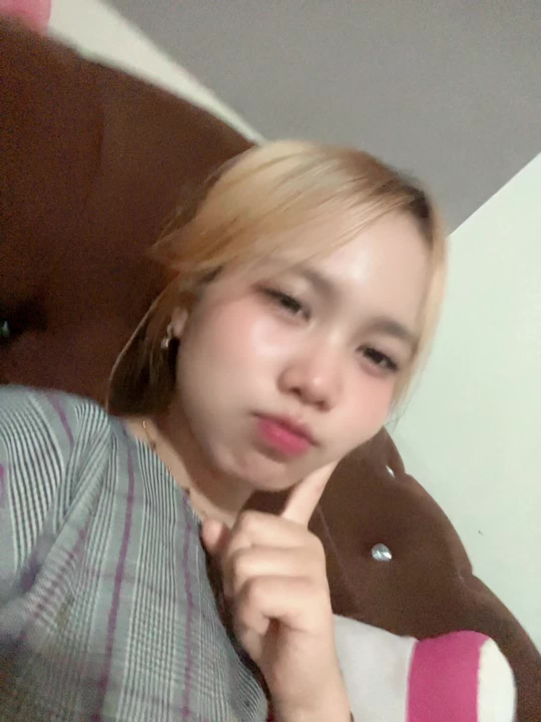 @celynn🐳