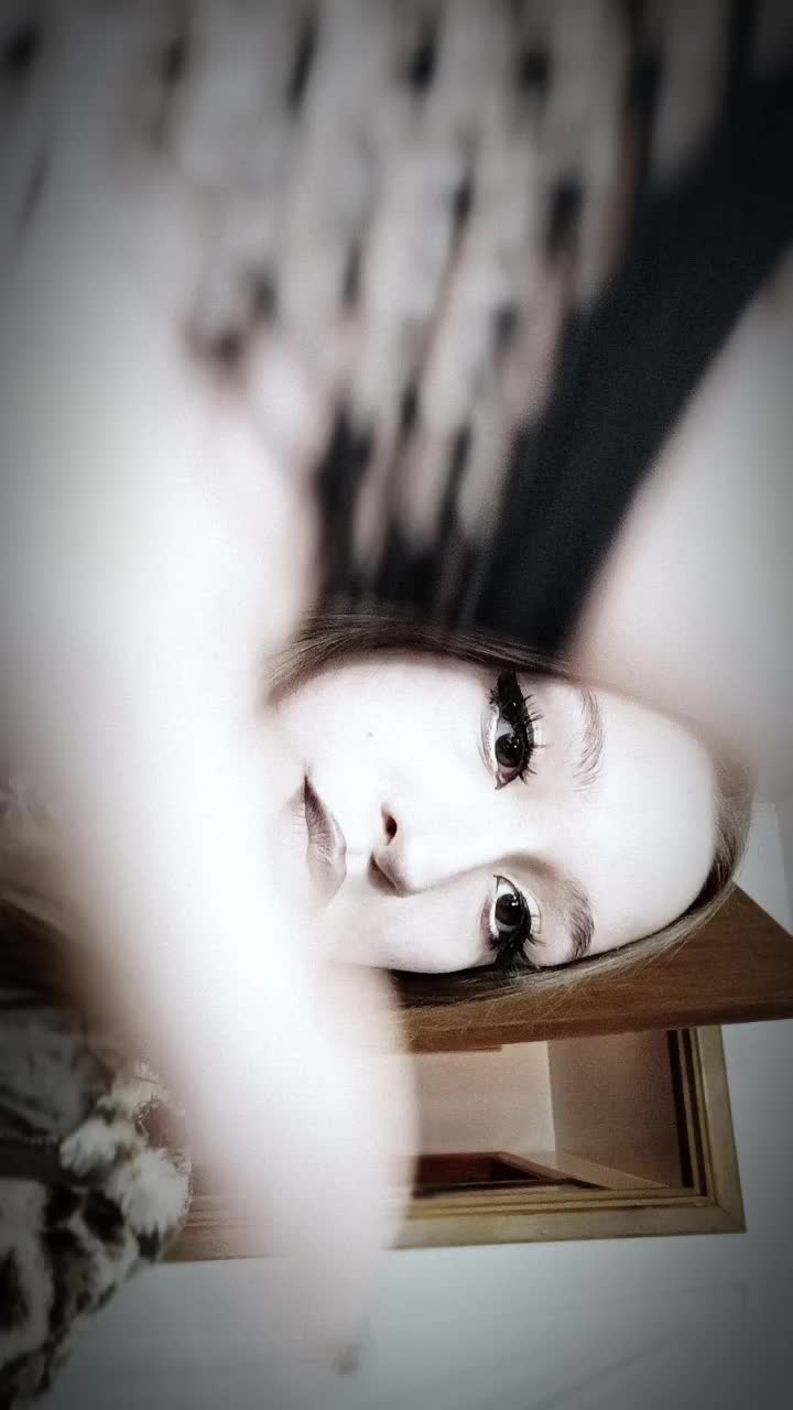 @(눈‸눈)