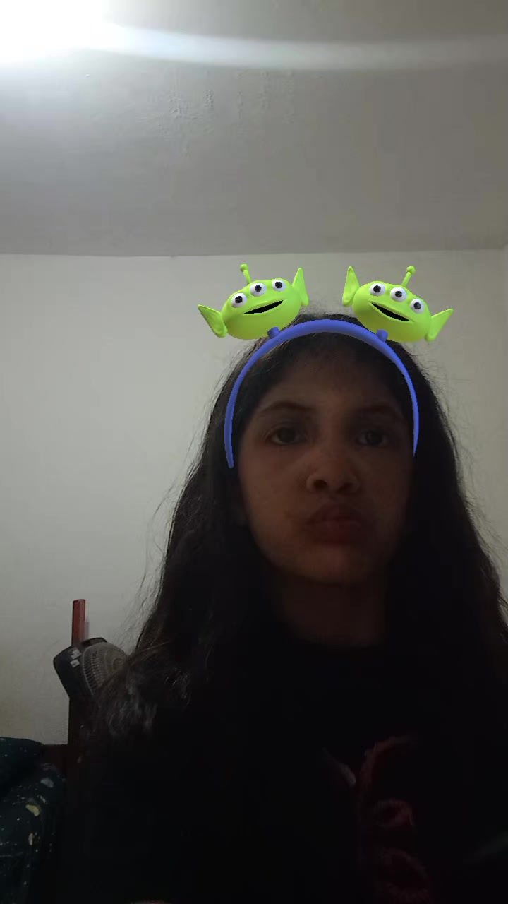 @la niña del pelo largo,