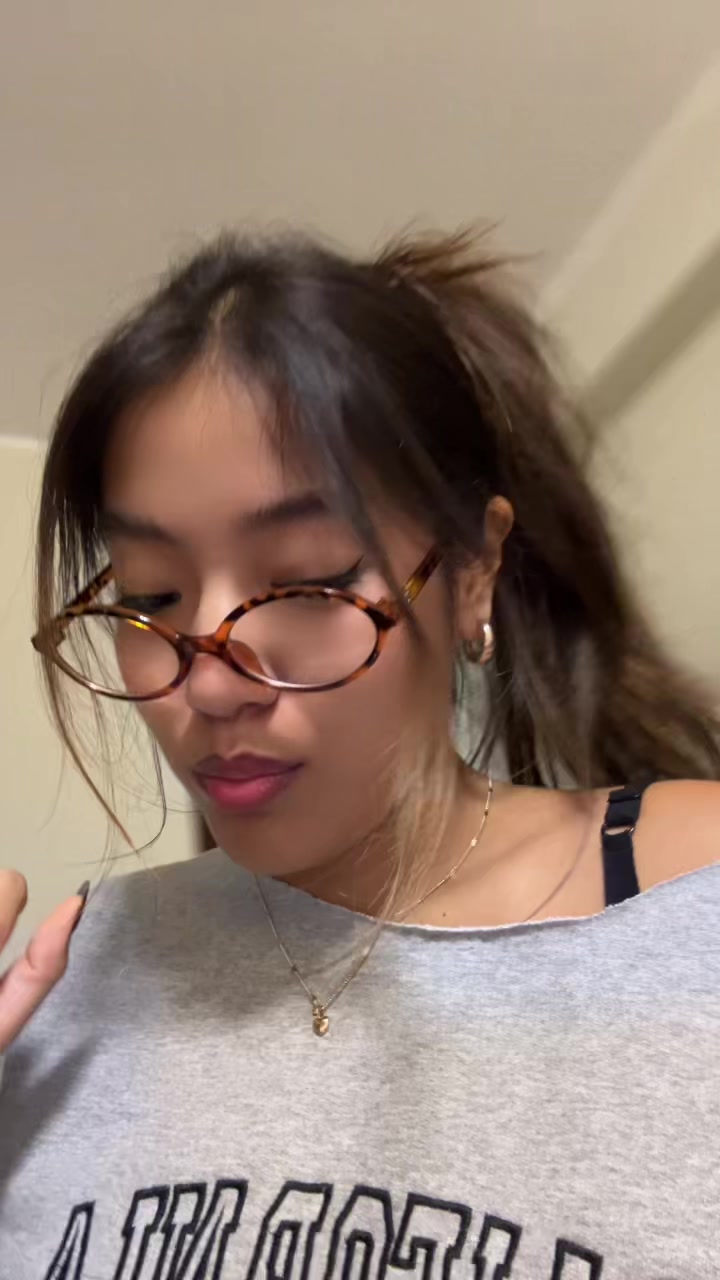 @Emi