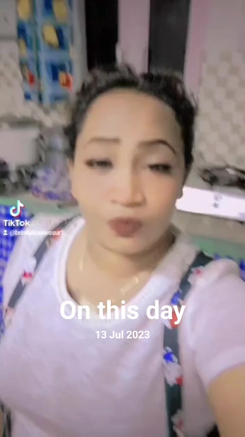 @Brinda_😗