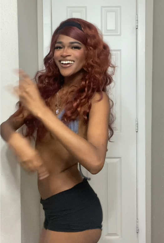 @LariahDeanne