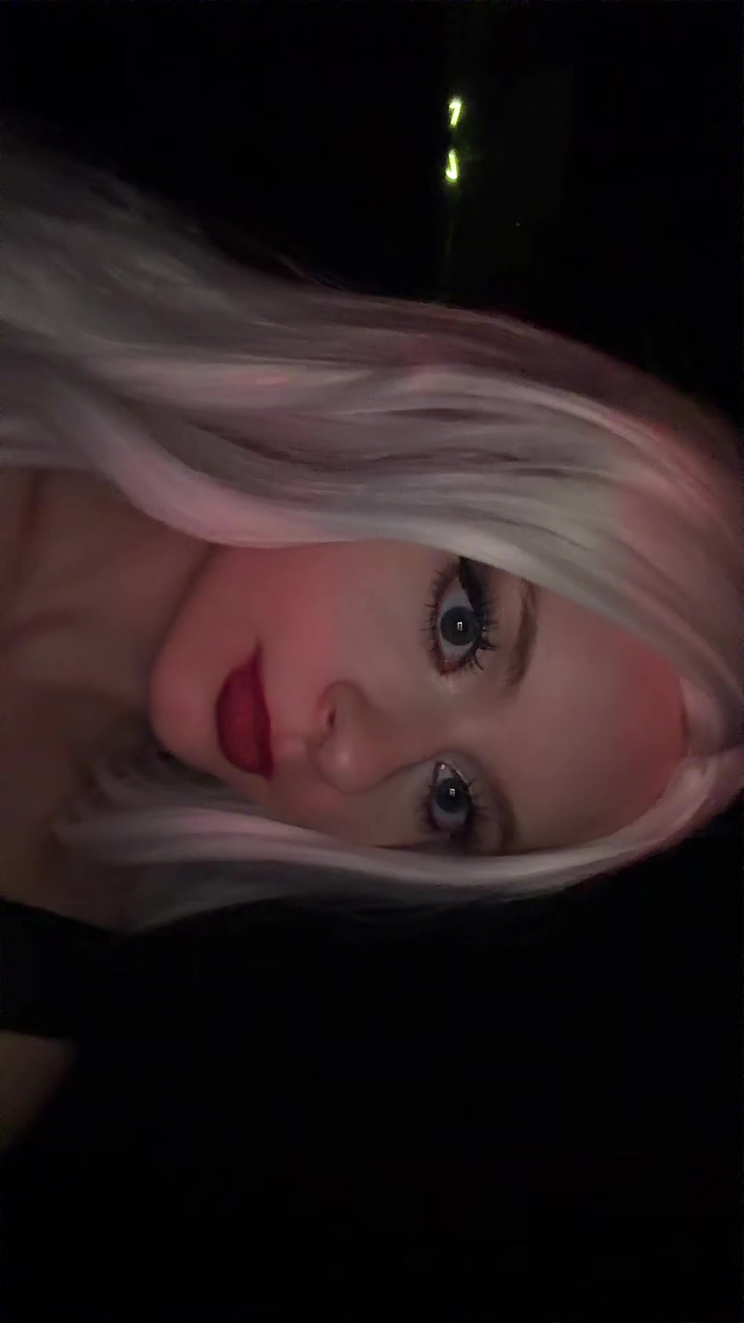 @𝑀𝑜𝑜𝑛 ❀