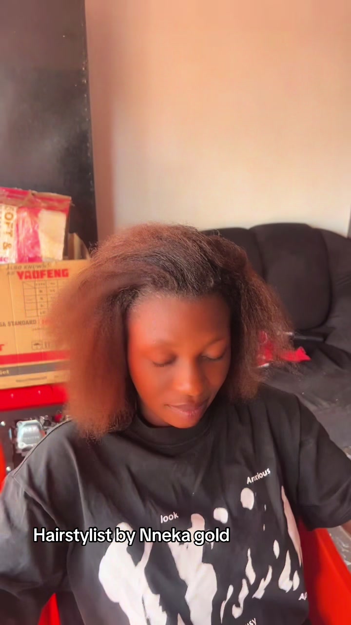 @Hairstylist by Nneka gold