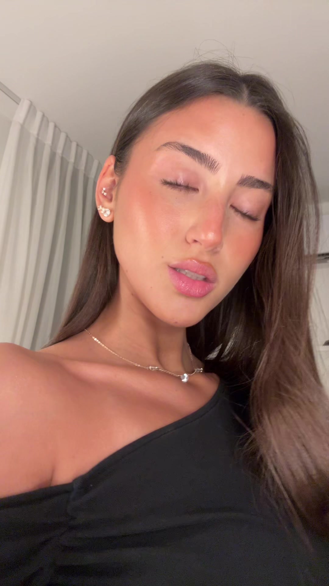@𝗡 ;)