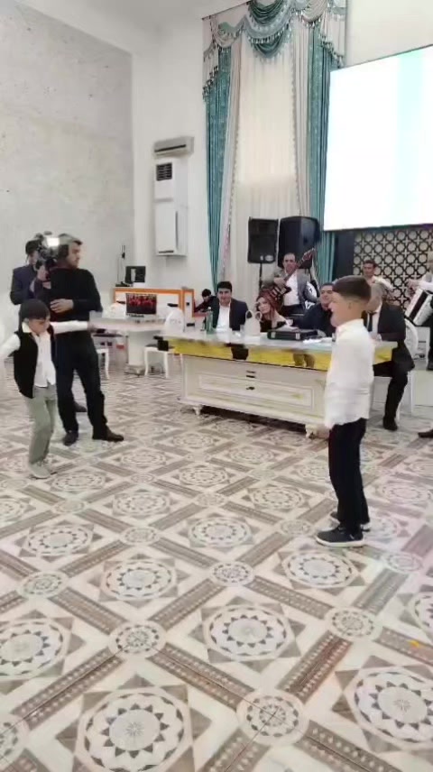 @ᐯᑌՏᗩᒪ🇦🇿ᕼᑌՏᗴYIᑎOᐯ