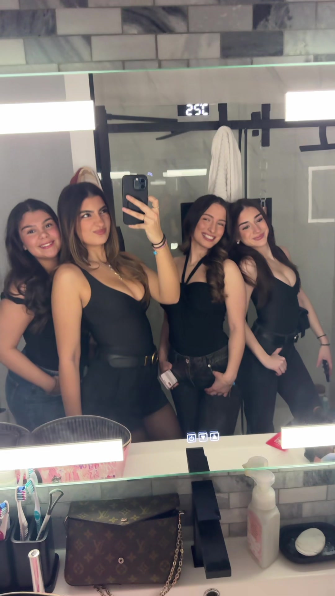 @Vic;)