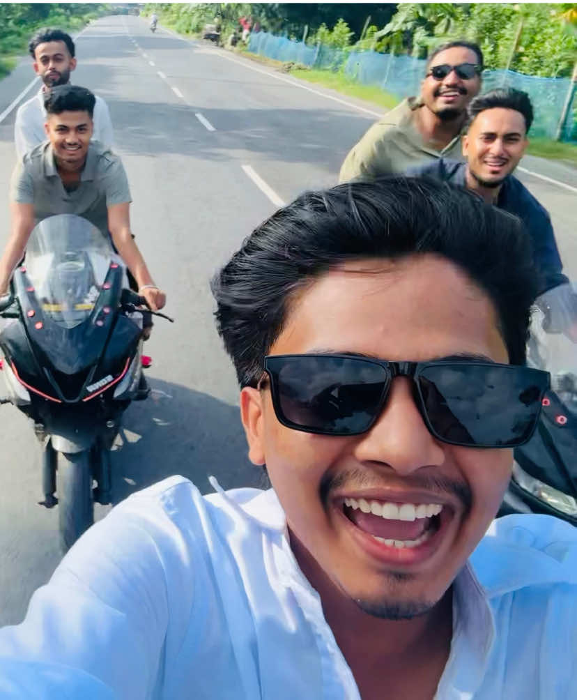 @কৌশিক 🦢🧿