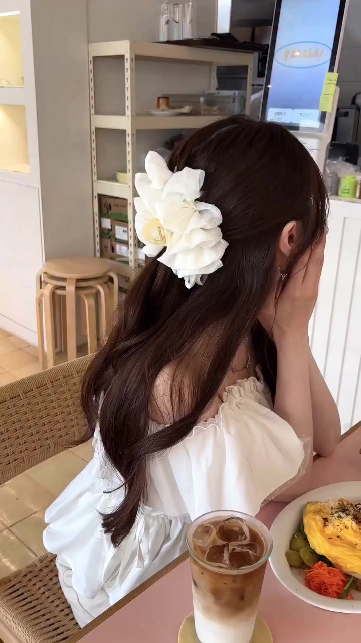 @山奈