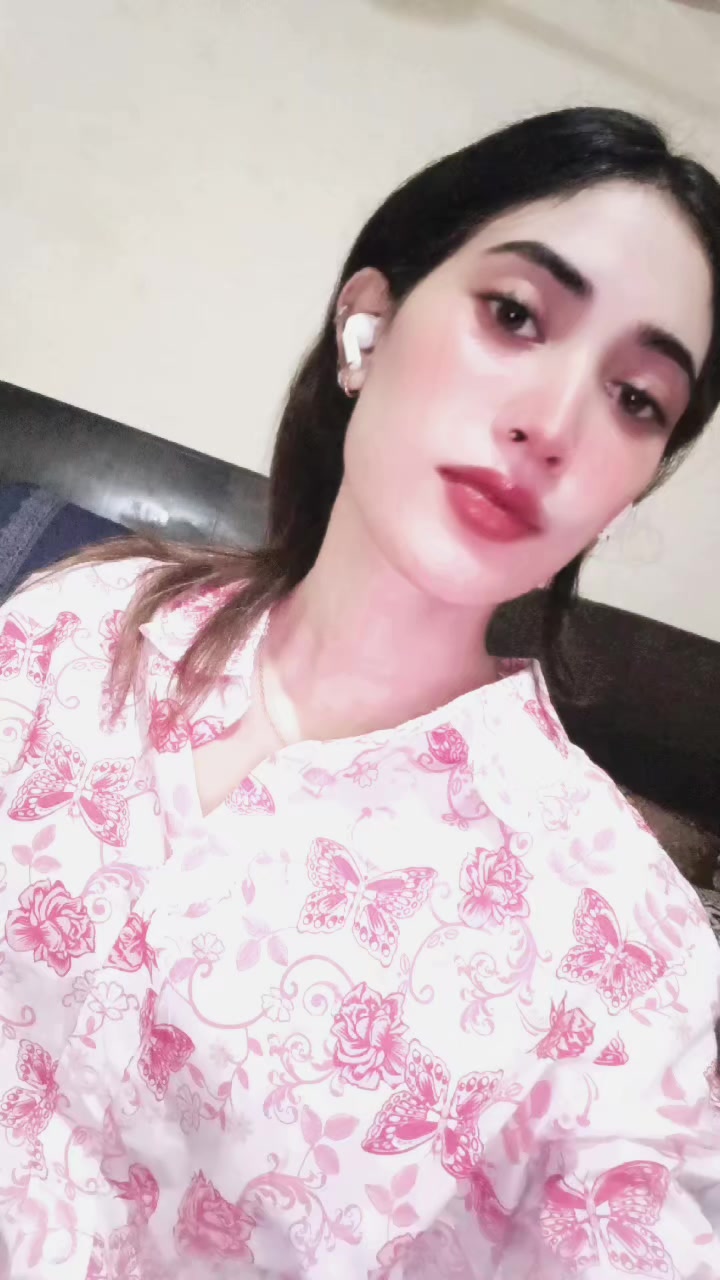 @𝐏𝐞𝐞𝐡𝐮 𝐛𝐡𝐚𝐭𝐭𝐢 ❤