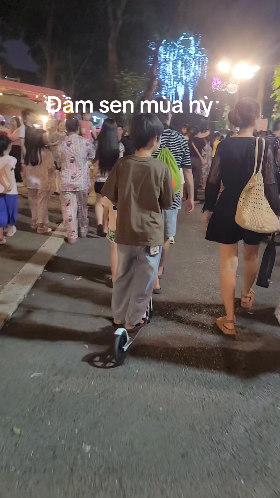 @Em G&agrave; Th&uacute;i