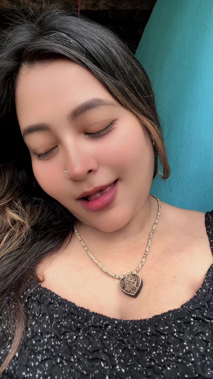 @🦋Dimple girl🦋