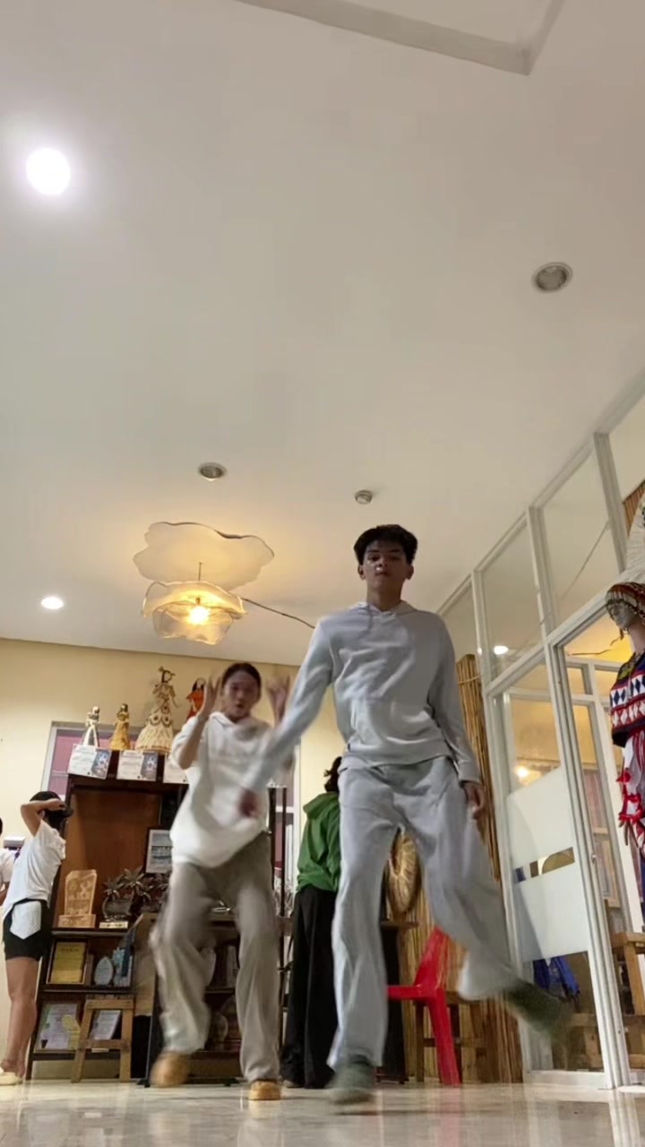 @Jownel