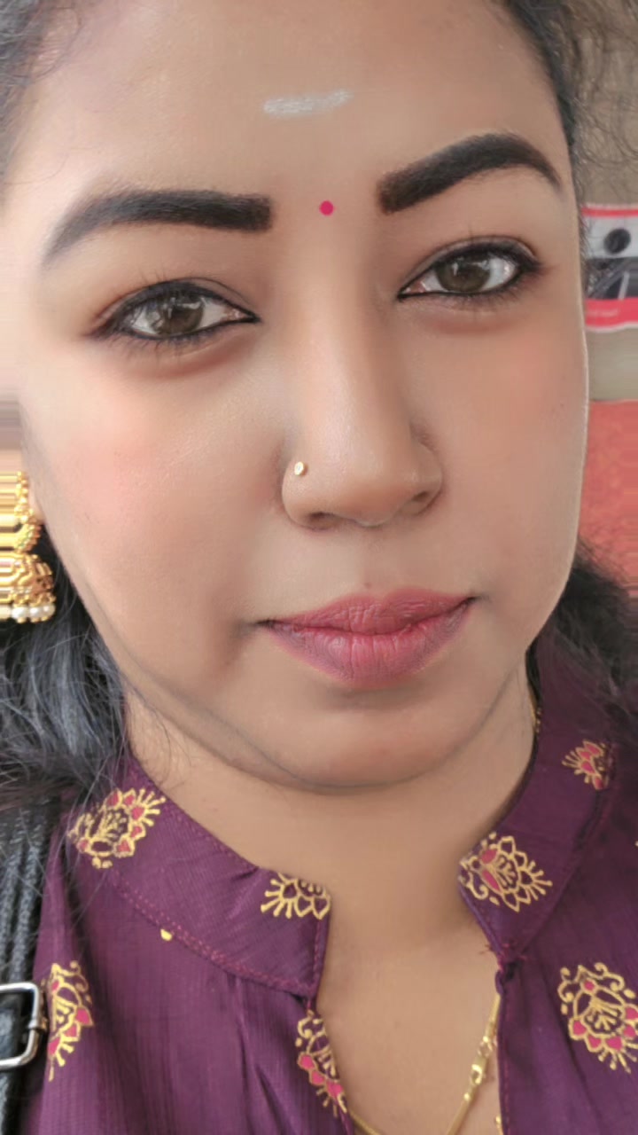 @KaraikudiPonnu_Leka