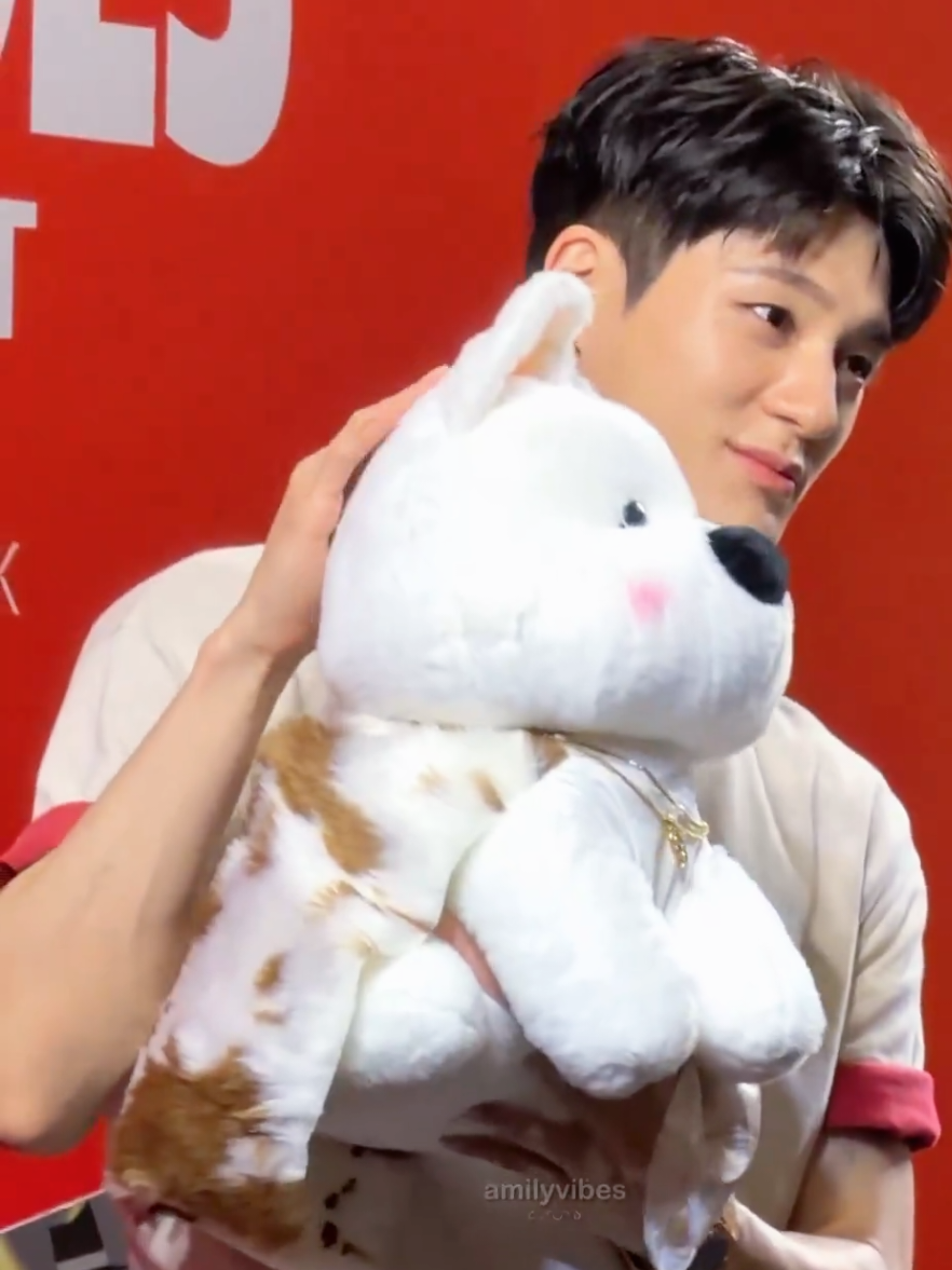 @แฟนสาวเจโน่แจมินจีซอง