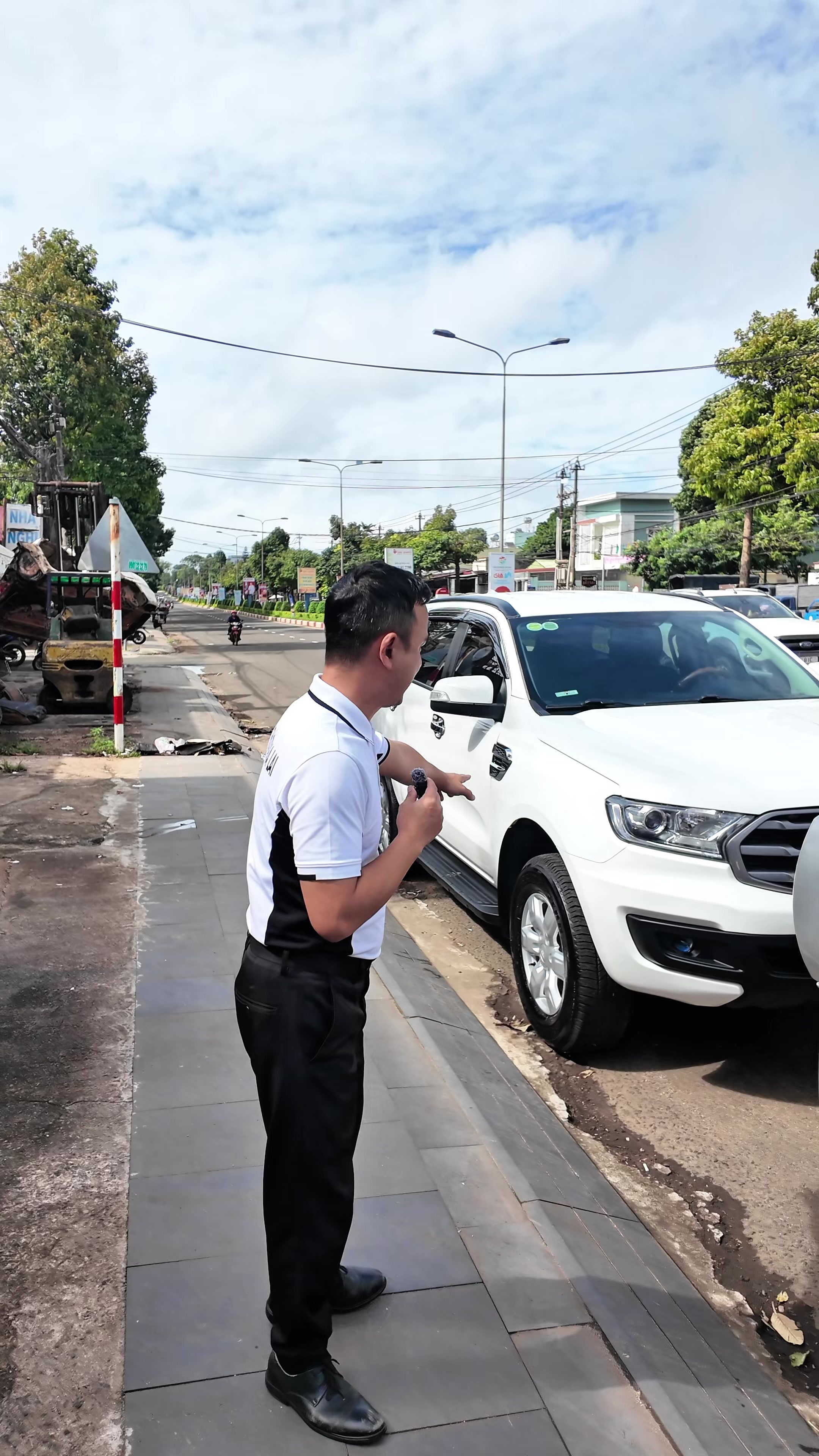 @CƯỜNG SIÊU THỊ ÔTÔ GIALAI