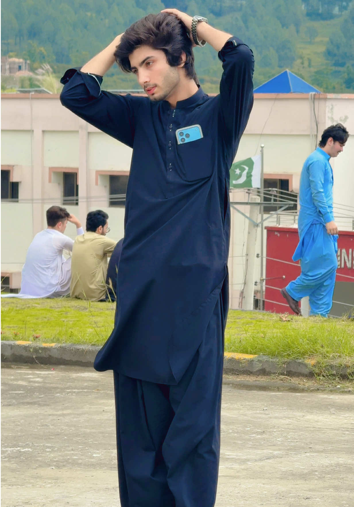 @Shahid_loyal2