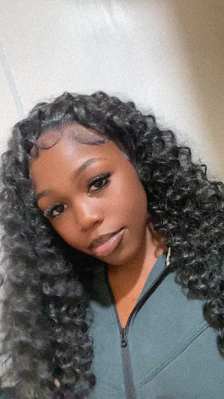 @queenrackzz