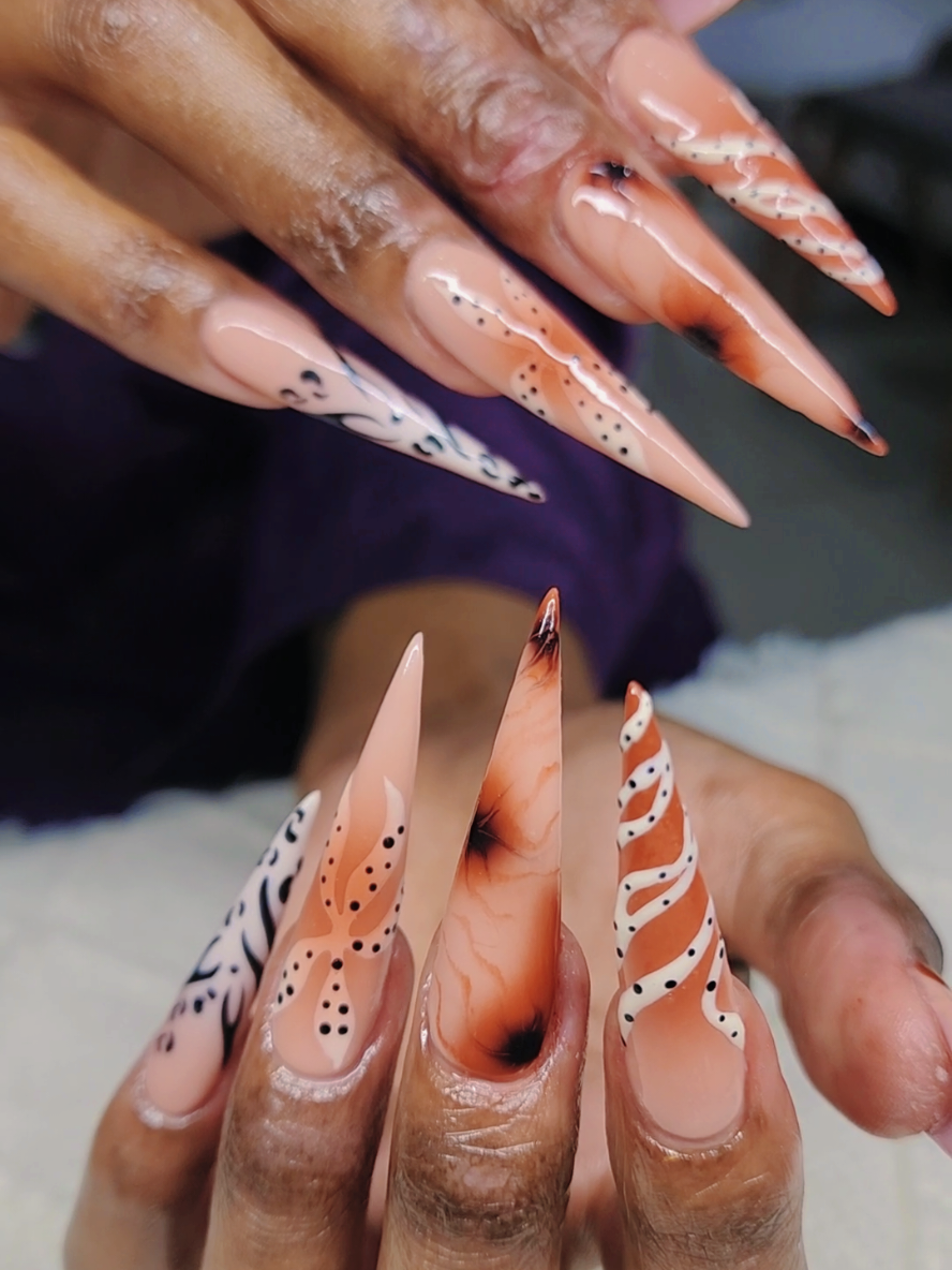 @Elegance Nails & Parlour