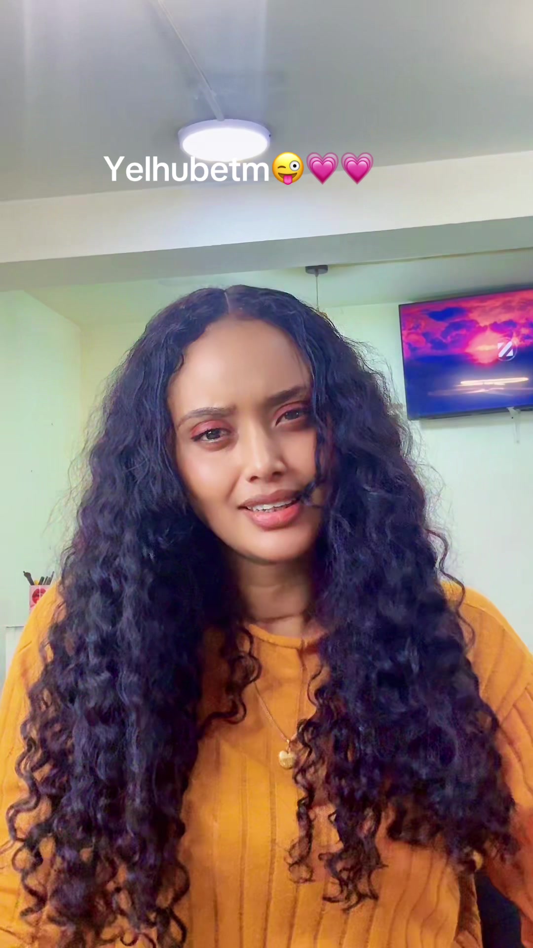@Rahel__