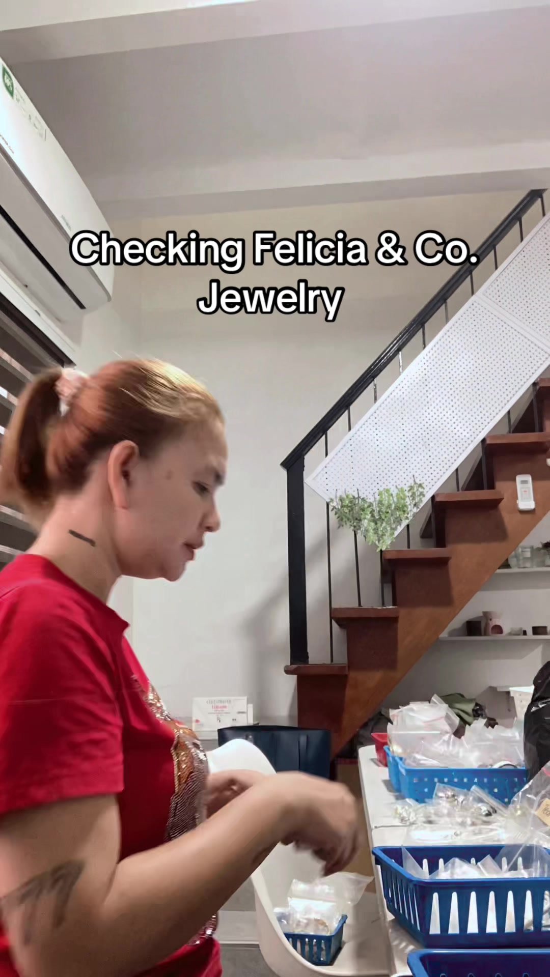 @Felicia New