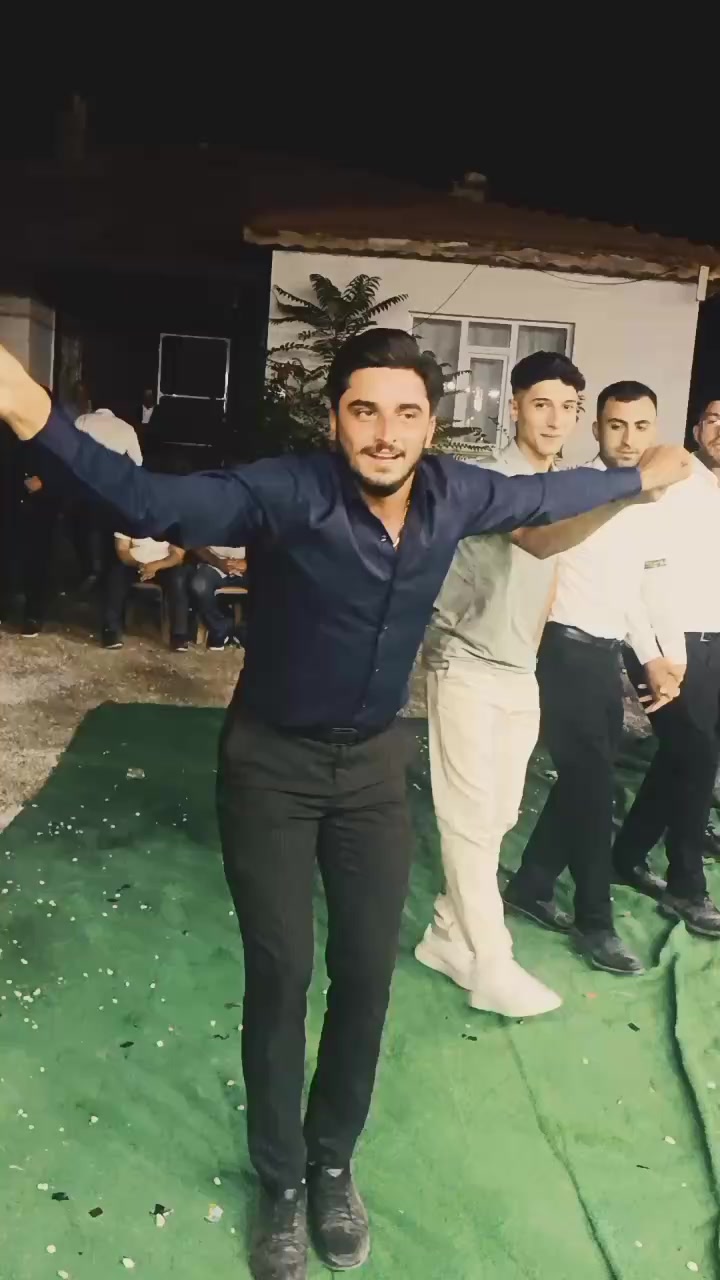 @MILLA DAYI 😎