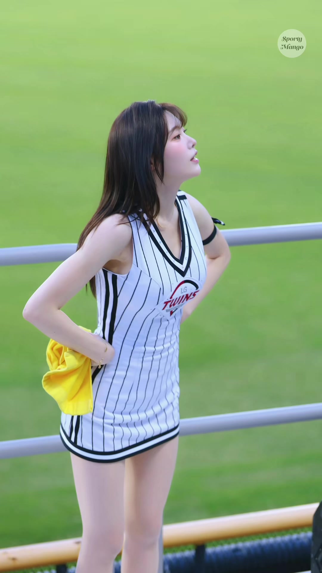 @sporty mango