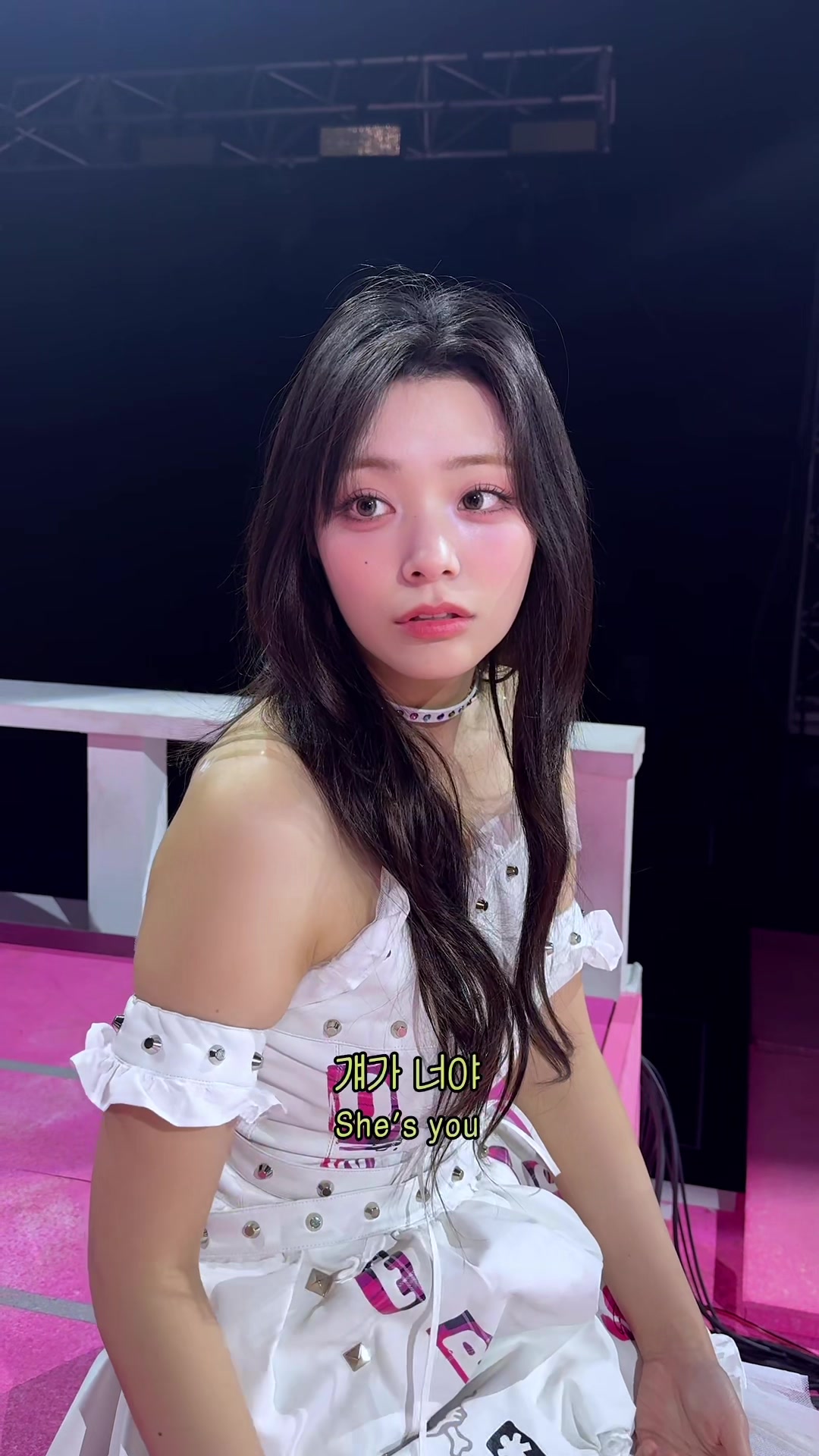 @QWER