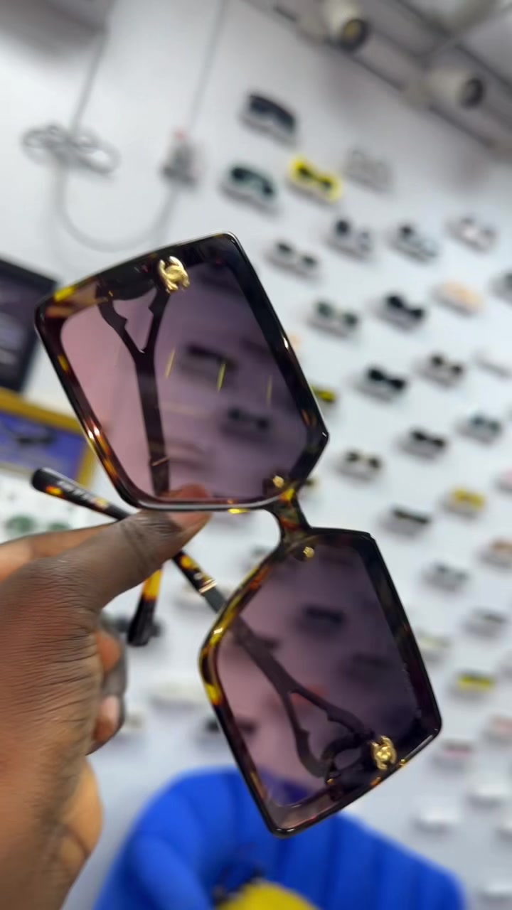 @Shuga of Akuresunglass2