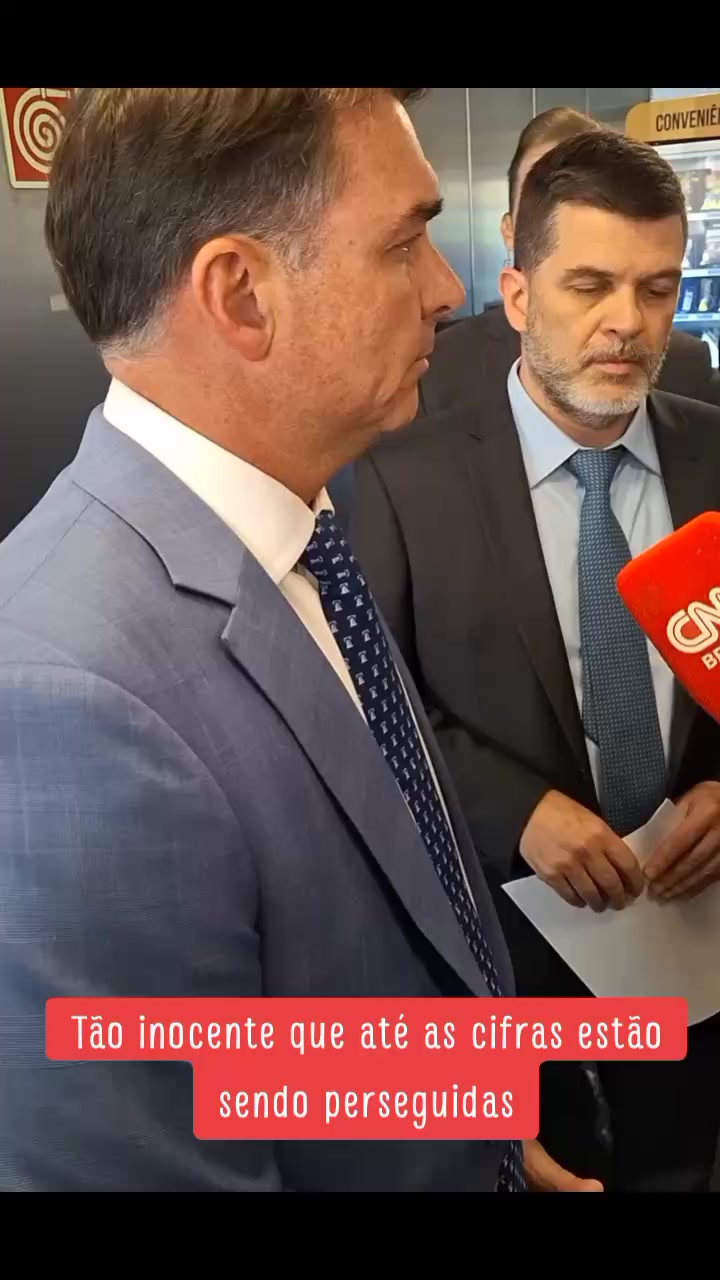 @Politiqueces