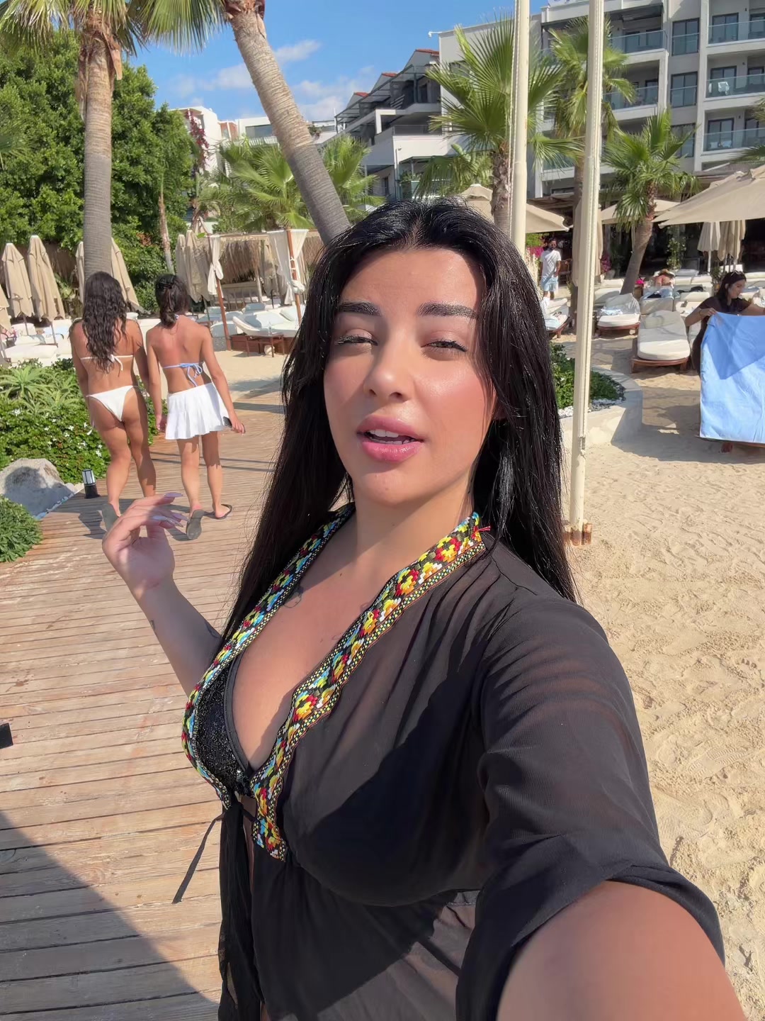 @GÖZDE AKGÜN