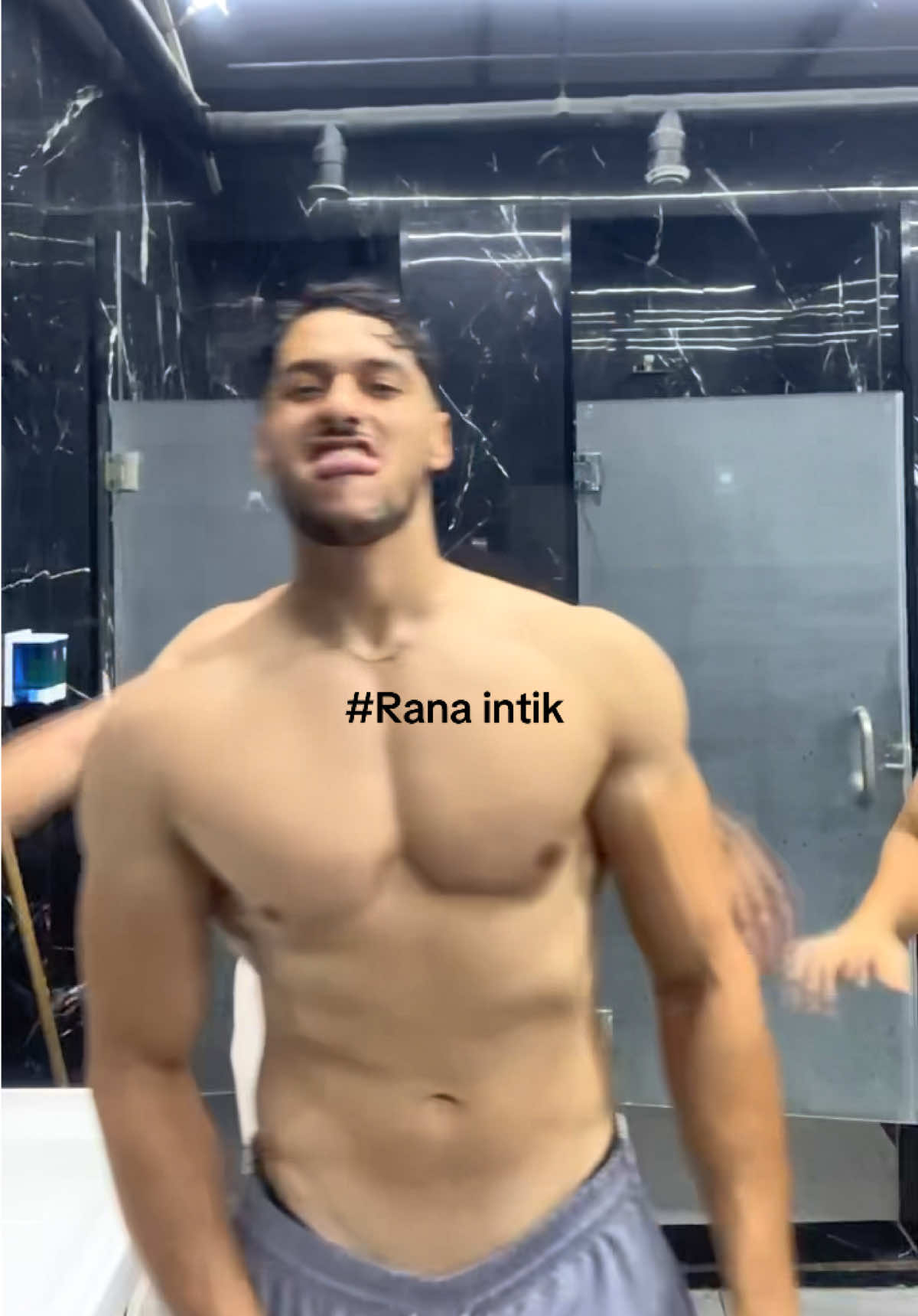 @zack_frt_