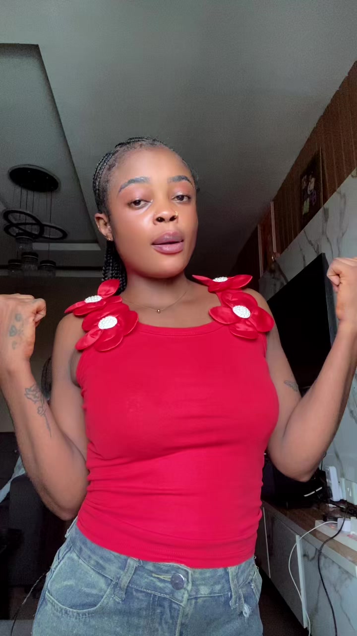 @Ashake🫢❤️