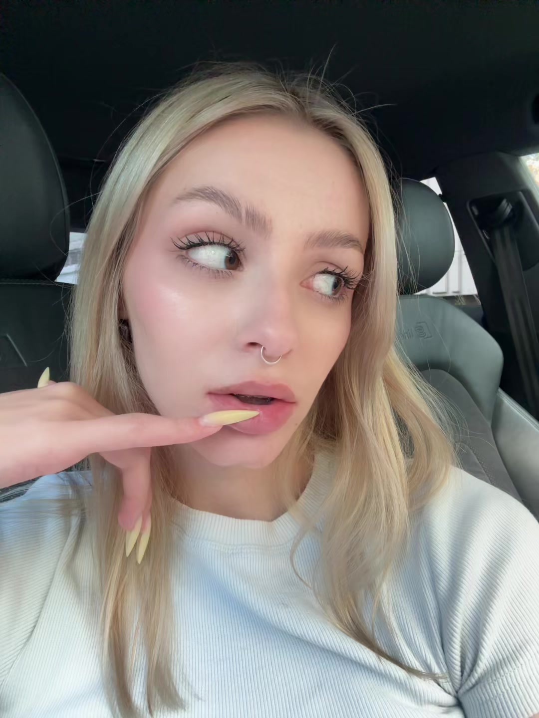 @Daxaxa