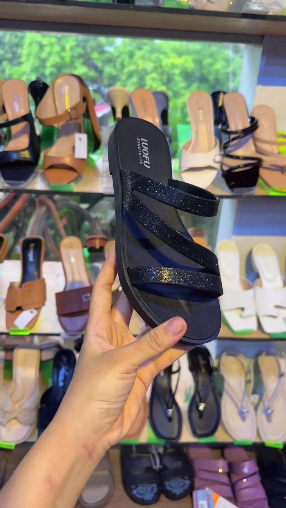 @Kitty Footwear- မိန်းလမ်းဆိုင်
