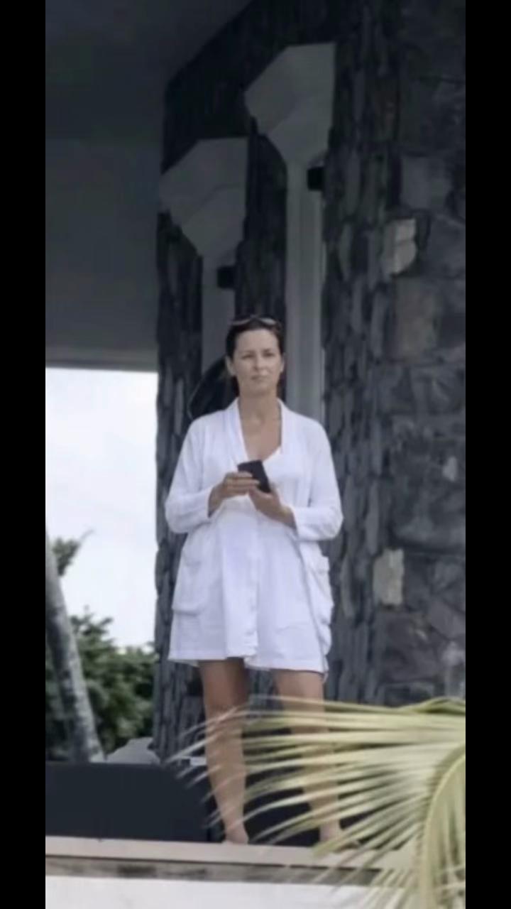 @Vancityhotwife