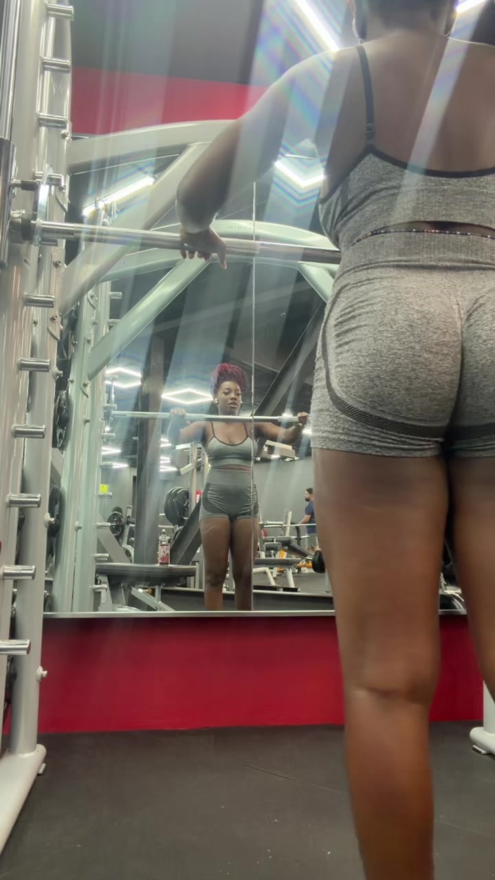 @Neisha.🇧🇧🦋