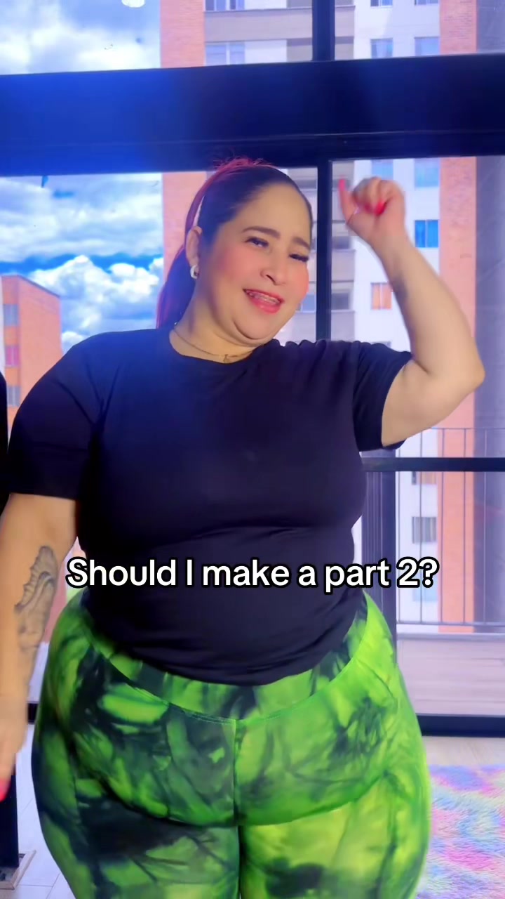 @lolaqueen1