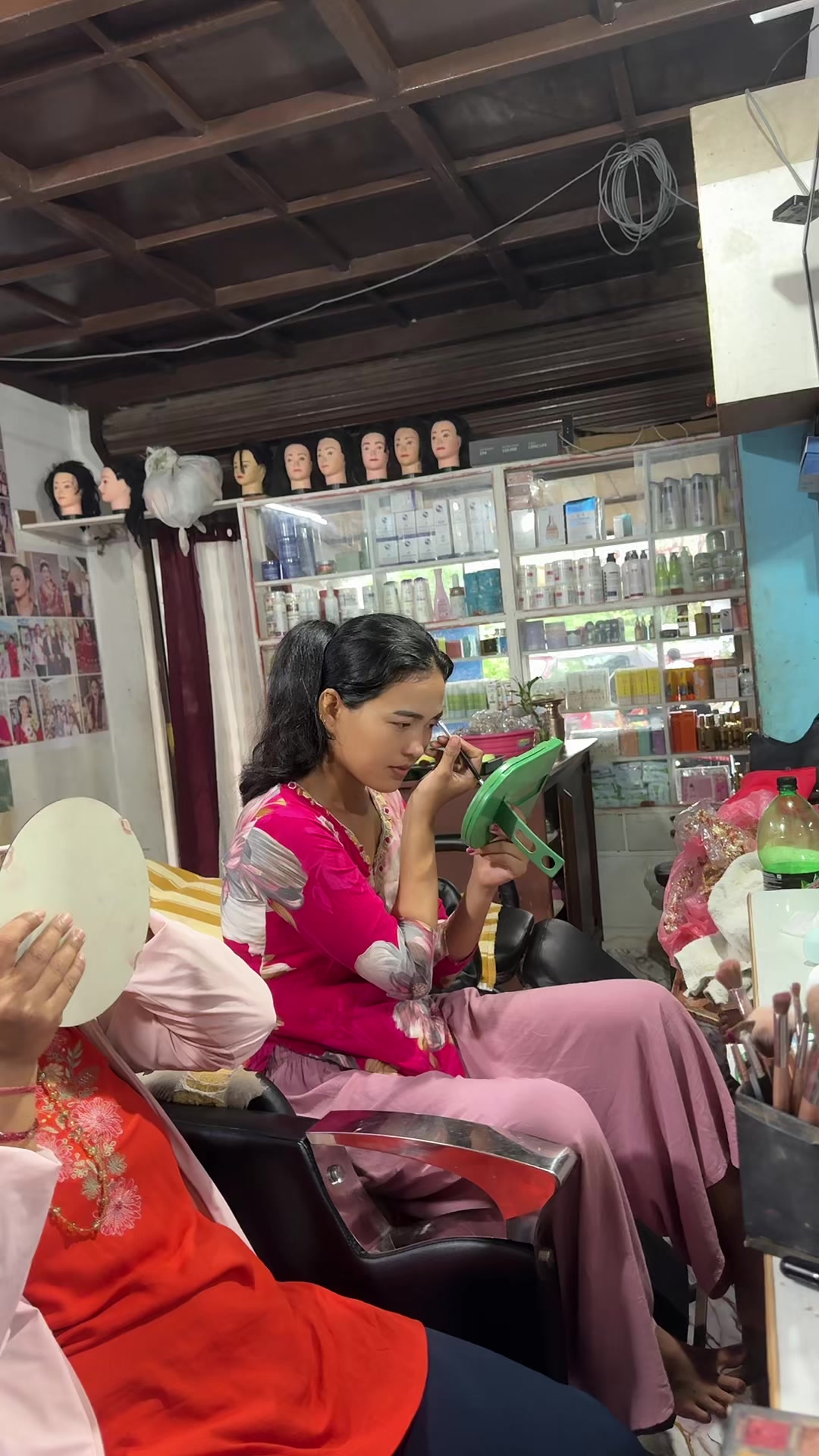 @sujata beauty studio