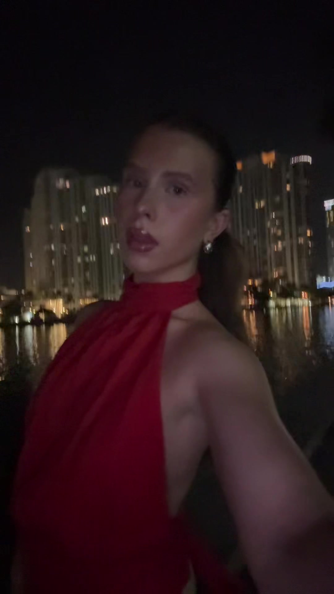 @bella