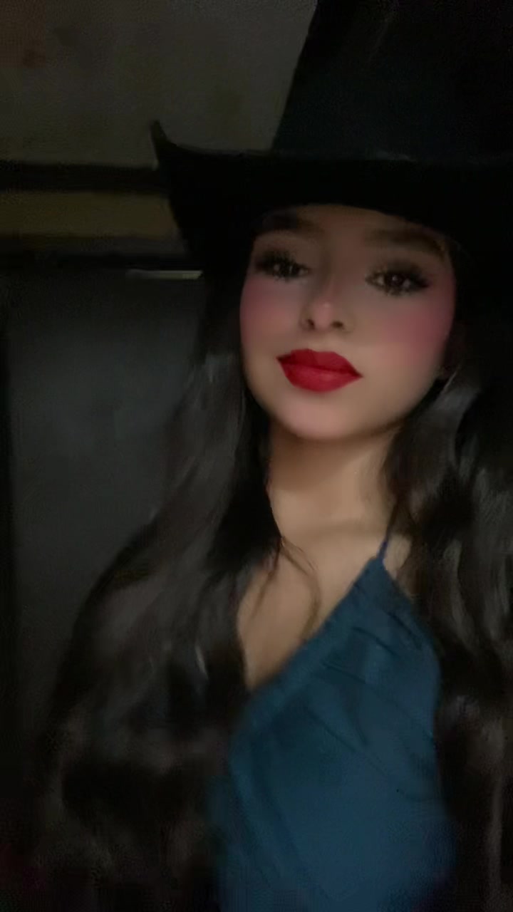 @𝒱𝒾ℴ𝓁ℯ𝓉𝓉𝒶𝒯𝒶𝒸𝒽ℴ💋