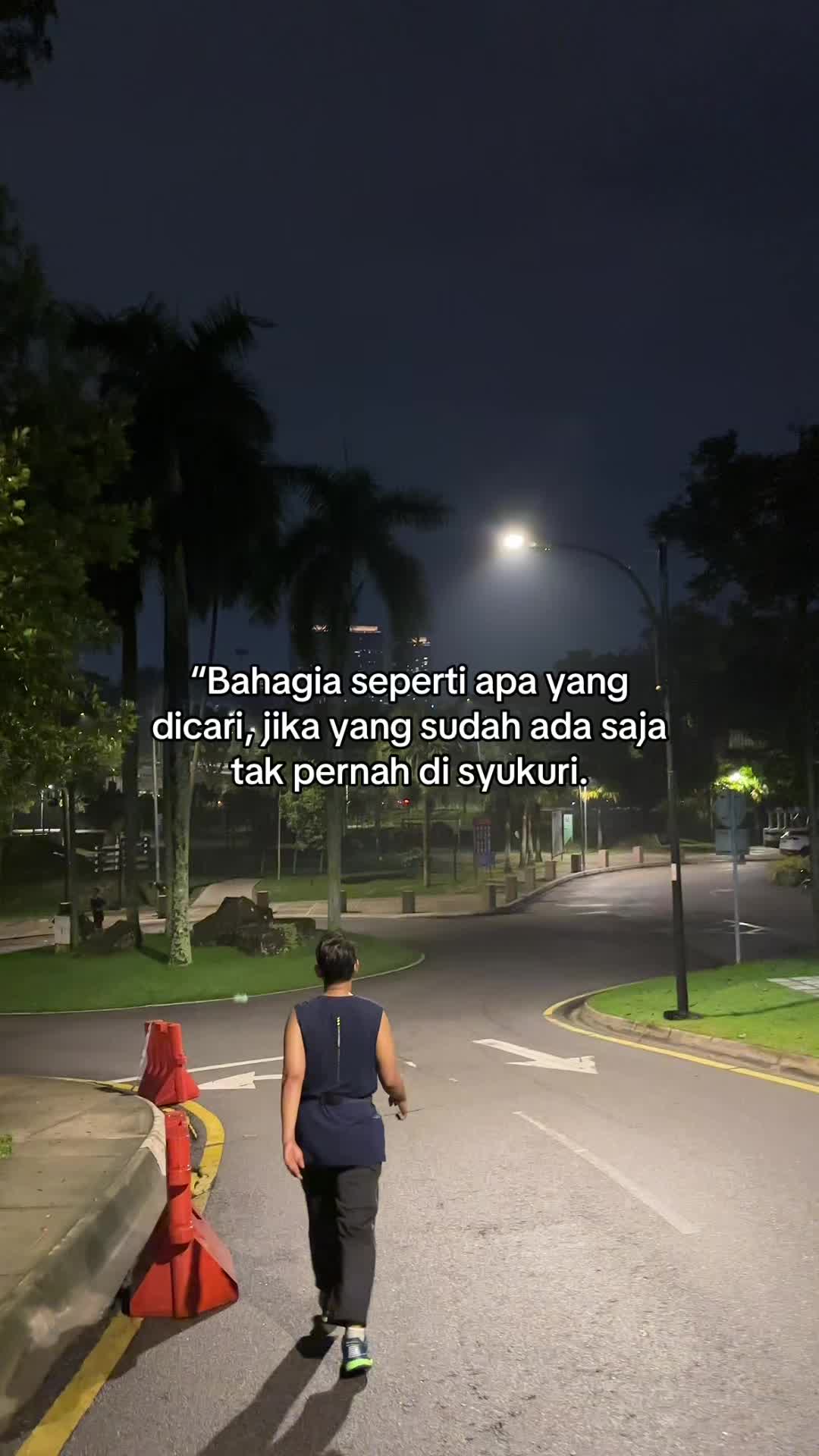 @𝘼𝙠𝙪 𝙥𝙪𝙩𝙧𝙖 :)