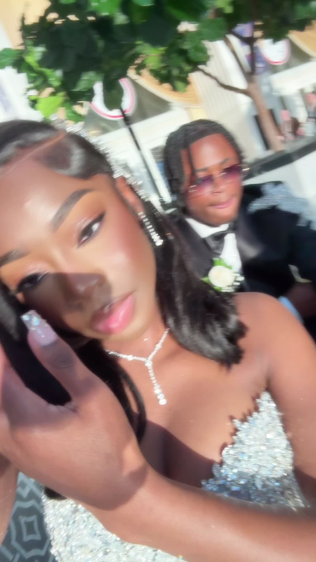 @r