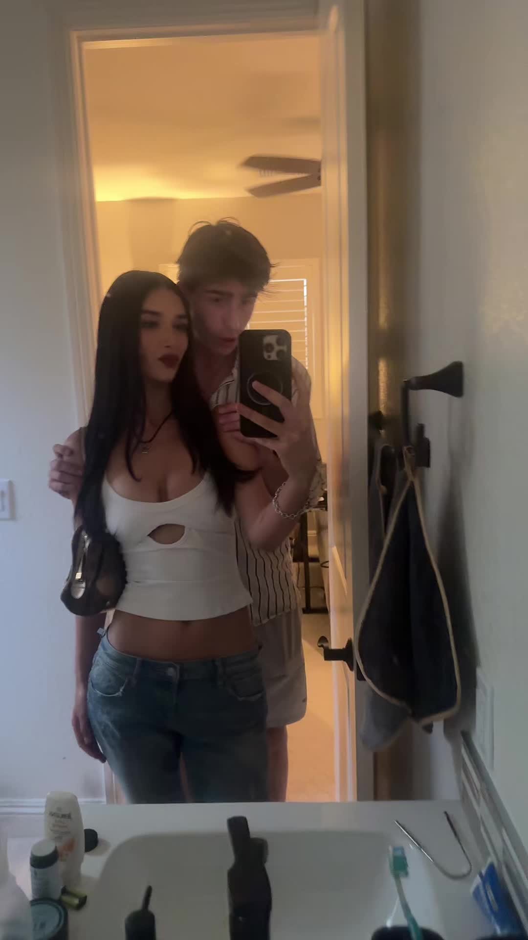 @️