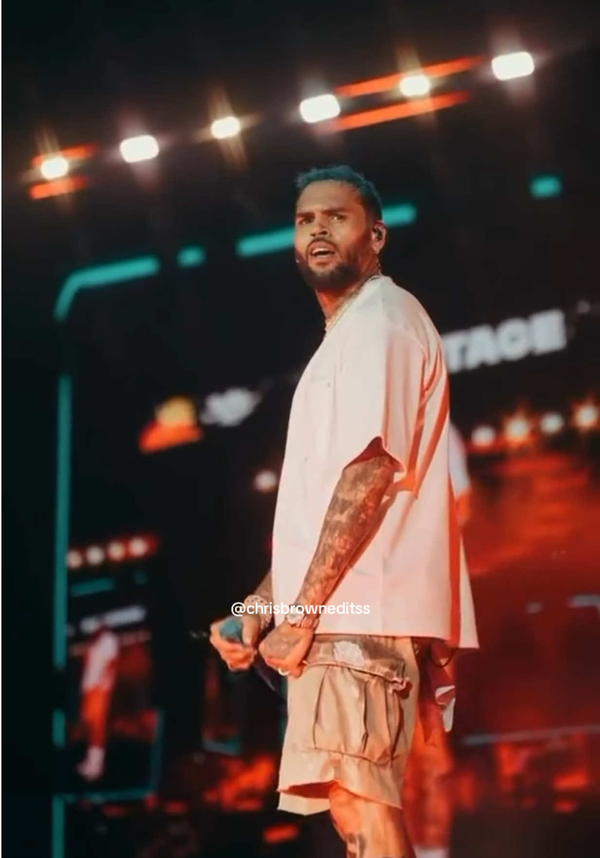 @chrisbrown.editss