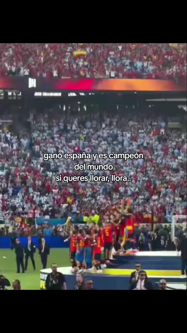 @Dêbôrâ_💙❤️
